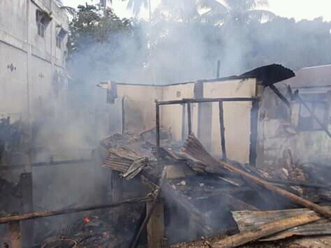  Saat Panas Terik, Rumah Warga Seberang Pantai Lubuk Jambi Ludes Dilalap Si Jago Merah 